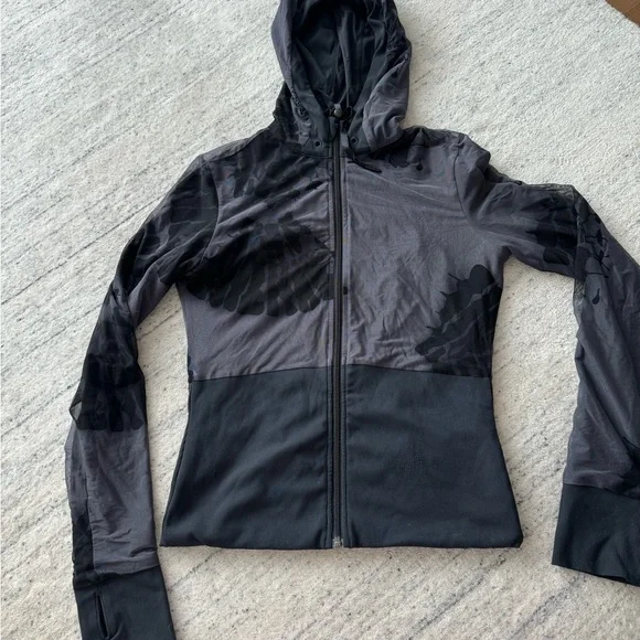 Lululemon jacket - Picture 2 of 2